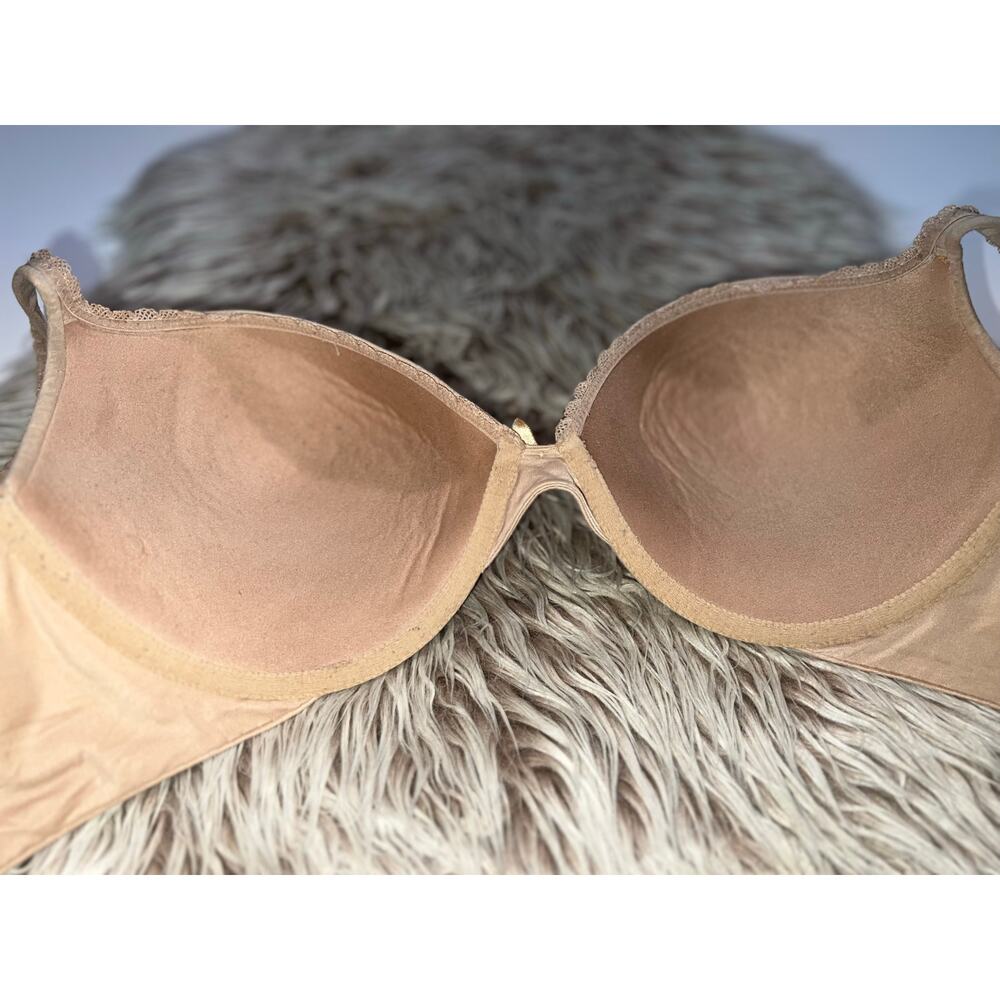 Victoria Secret women’s cream push up bra - Picture 7 of 12